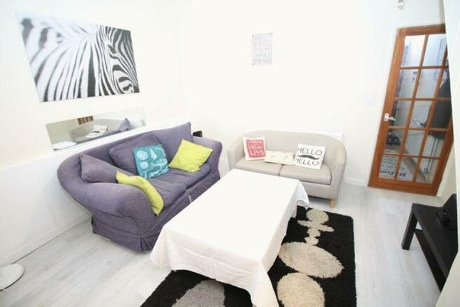Living Room 2.Jpeg