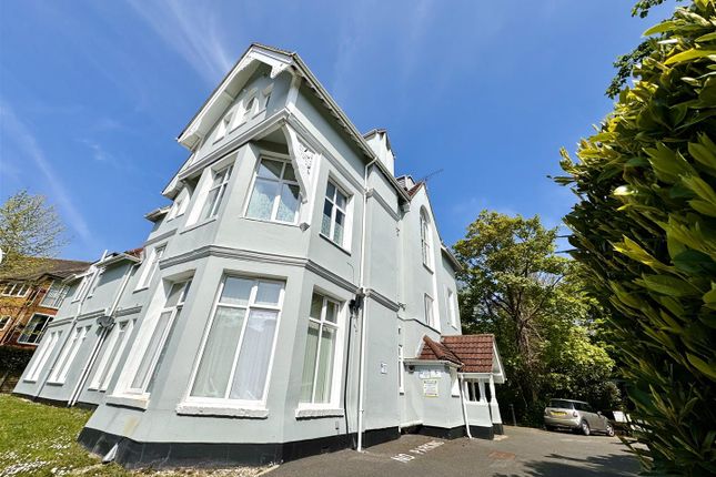 Thumbnail Flat to rent in Pine Tree Glen, Westbourne, Bournemouth
