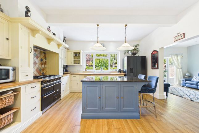 3, Cheltenham Road, Gloucestershire photo 3