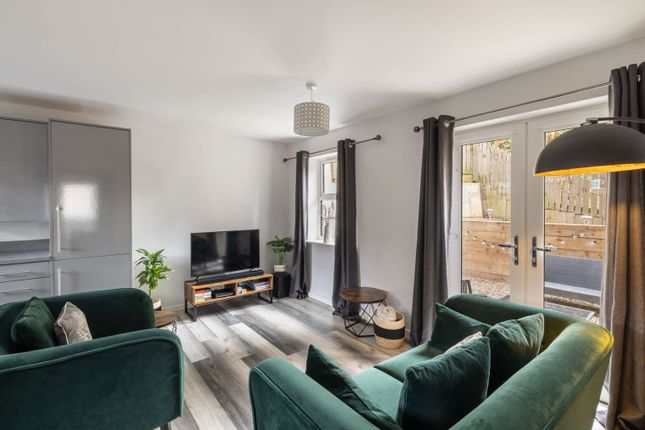 2-bed flat on Bagdale, Whitby, £3,599/mo