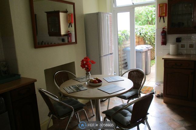 Flat   Ranelagh Road, Felixstowe photo 3
