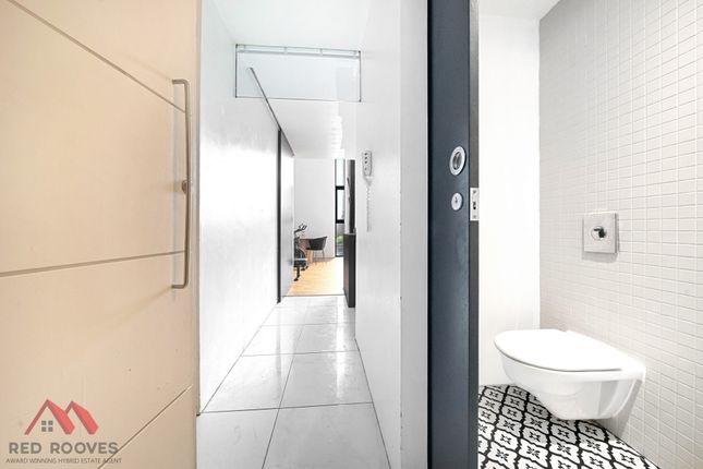 Apt 109 The Collegiate 20, Shaw Street, Liverpool photo 4
