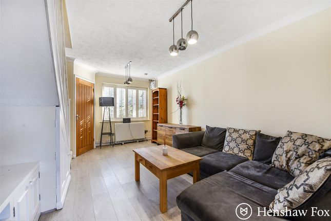 22, Clover Way, Romsey photo 3