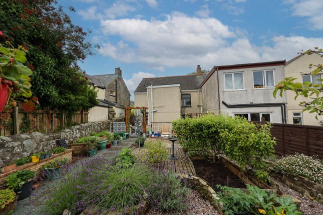32, Terras Road, St Austell photo 3