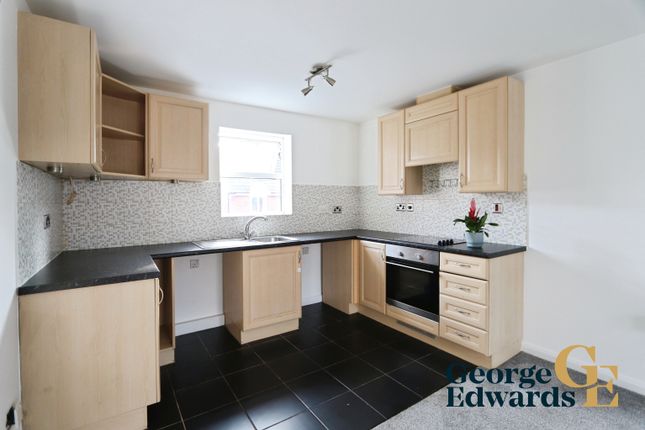 Apartment F6, Wallis House, Box Close, SWADLINCOTE photo 3