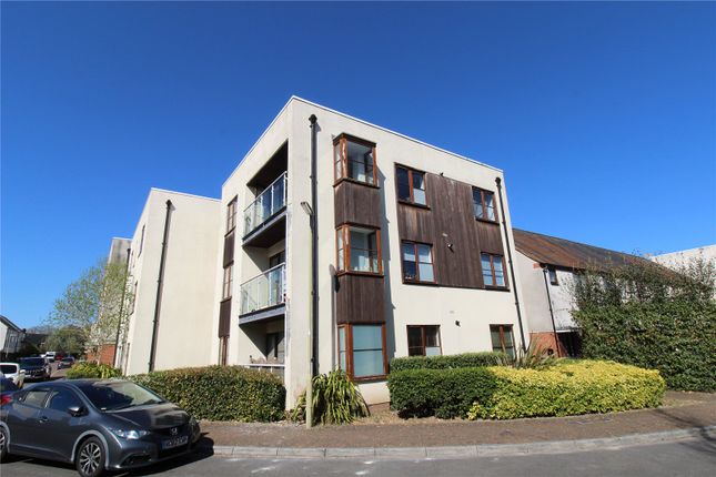 Thumbnail Flat for sale in Northbrook Crescent, Basingstoke, Hampshire