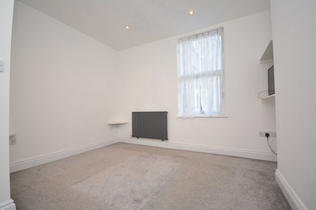15, Ramsgate Road photo 4