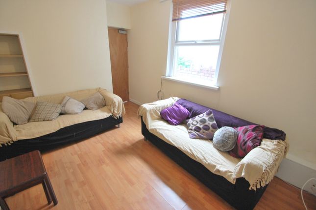 Tewkesbury Street, Cardiff photo 5