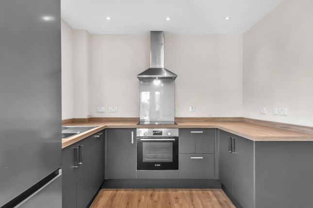 Apt 5, Delderfield, Nottingham photo 2