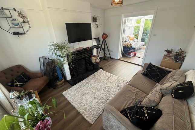 8, Mill Lane, Woodbridge photo 3