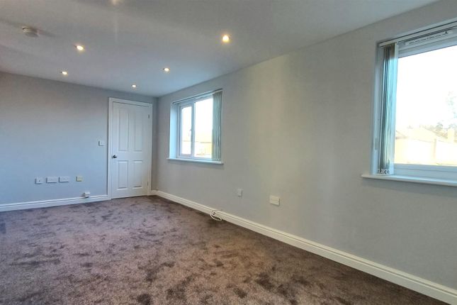 100c, King Edward Road, Thorne Doncaster photo 4