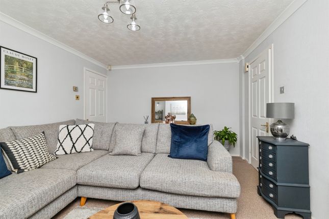 165, Brougham Court, Peterlee photo 4