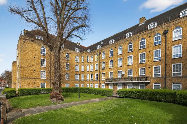3-bed flat on Flat 10, Tornay House Shore Place, London, £675,000