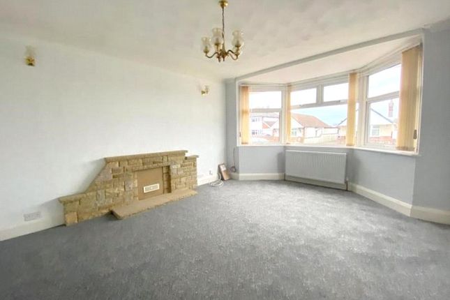 27, Angus Road, Worthing photo 2