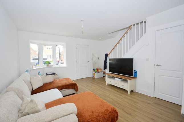 77, Foxglove Way, Sheerness photo 4