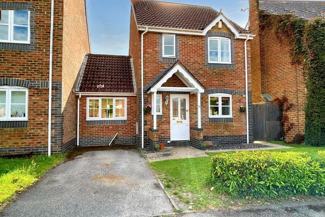 Thumbnail Detached house for sale in Ramsbury Drive, Hungerford