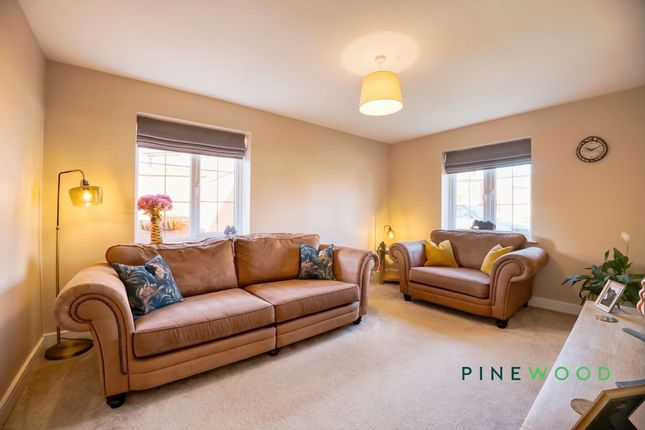 5 Hawkshead Way, Chesterfield photo 4