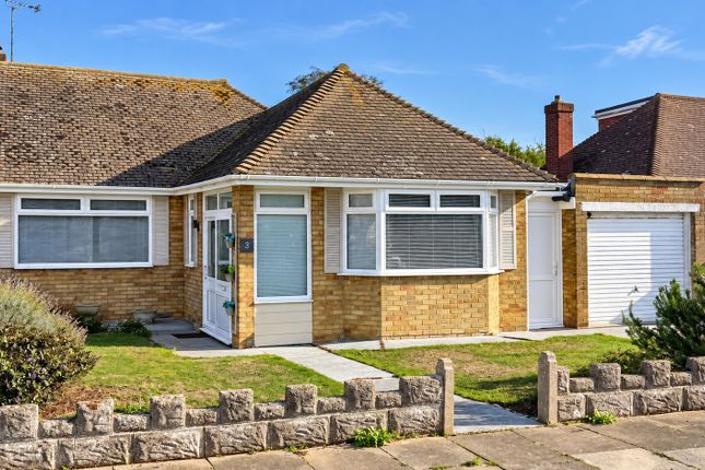 2-bed bungalow on Marney Way, Frinton-On-Sea, £325,000