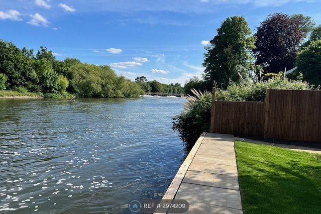 The Old Boat House, Parke Road, Sunbury-On-Thames photo 2
