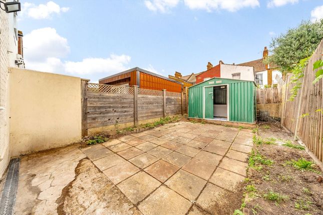 62, Charlton Road, London photo 4