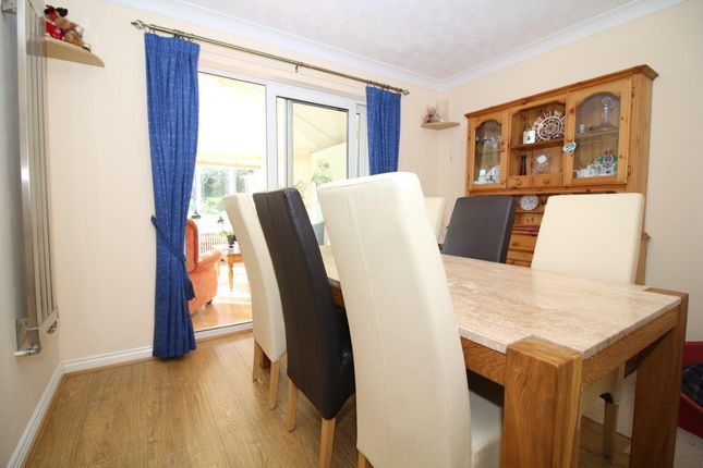 4 Bed Detached House For Sale In Old Hall Close Calverton