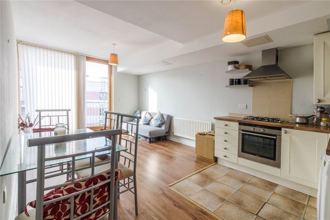 Thumbnail Flat for sale in Waverley House, Bristol
