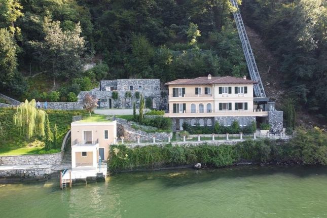 Villa for sale in 22020 Blevio, Province Of Como, Italy
