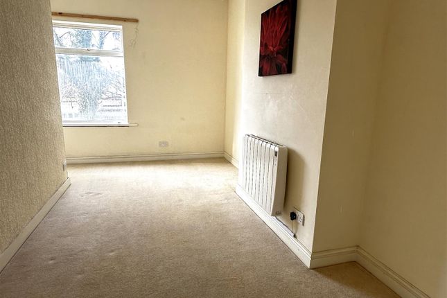 Flat to rent in London Road, Penkhull, Stoke-On-Trent