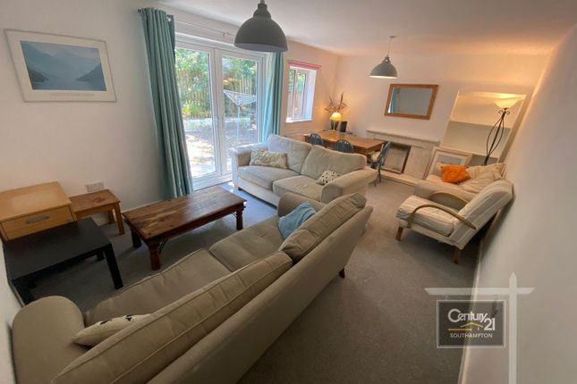 72, Burgess Road, SOUTHAMPTON photo 2