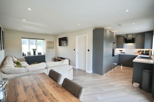 2 Ridgeway, Cromer photo 4