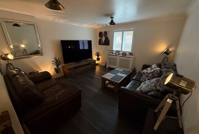 Studio flat on .38., PETERBOROUGH, £1,000/mo