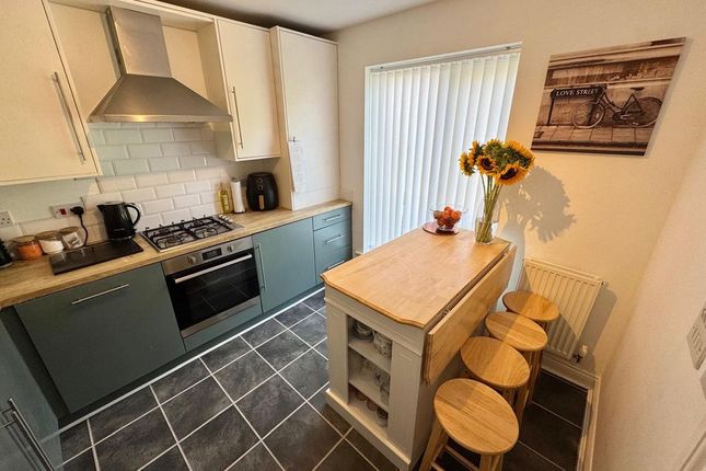 78, The Acres, Wallsend photo 4