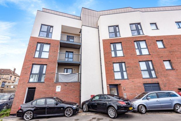 Thumbnail Flat to rent in 4 Lyons Way, Slough