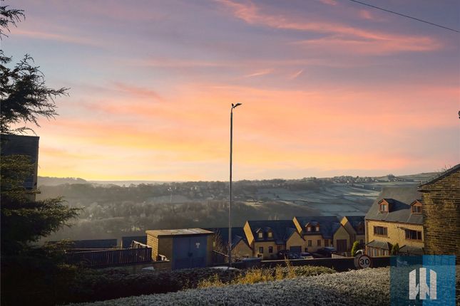 1, Friendly Avenue, Sowerby Bridge photo 2