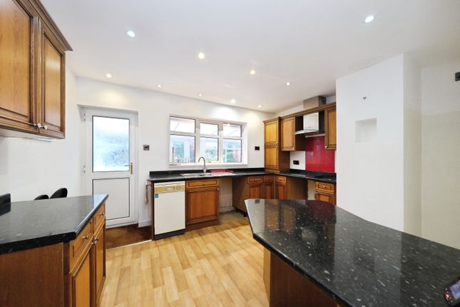 3, Woodside Avenue, Mansfield photo 2