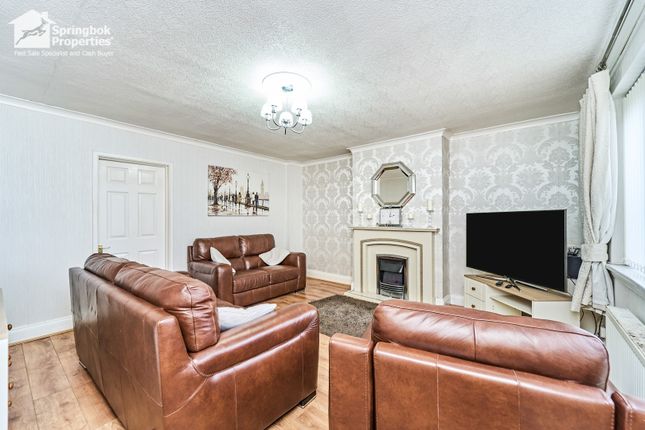 71, Beech Road, Wednesbury photo 3