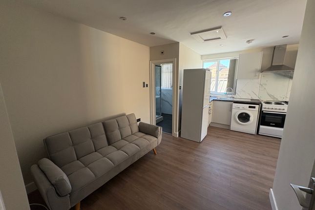 11, Peckover Street, Bradford photo 2