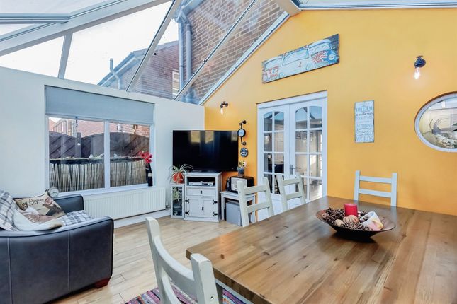 97, Kesteven Road, Stamford photo 4