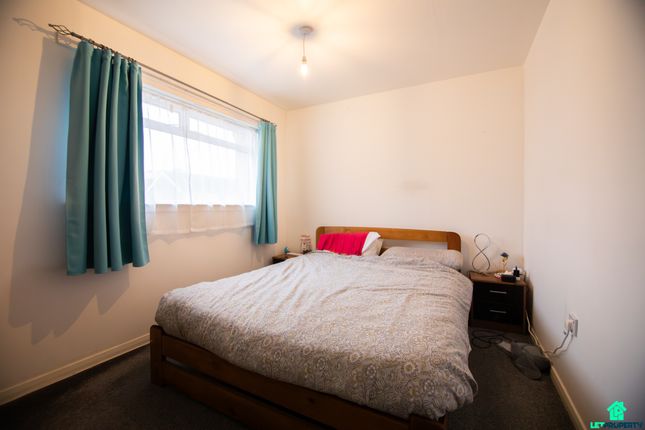 Flat for sale in Tern Place, Johnstone