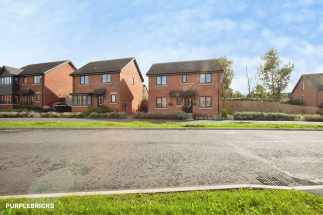 Burnham Close, Clayton-le-Woods, Leyland photo 2