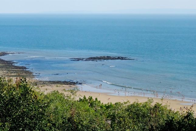 Thumbnail Flat for sale in Highcliffe Court, Langland, Swansea