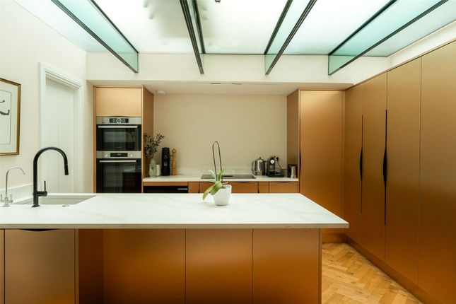 Flat A, 177, Westbourne Grove, London photo 4