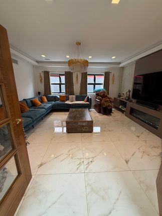3 Berkhamsted Avenue, Wembley photo 5