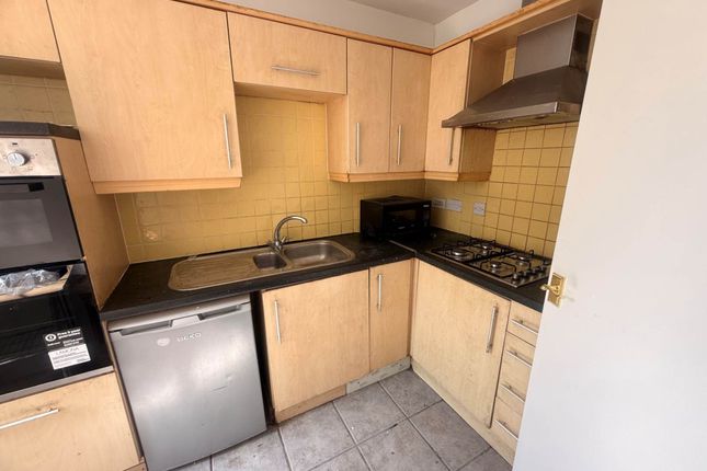 44, Larchmont Road, Leicester photo 3