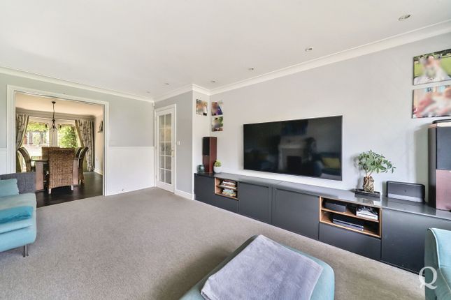 42, Lorimar Court, Kent photo 4