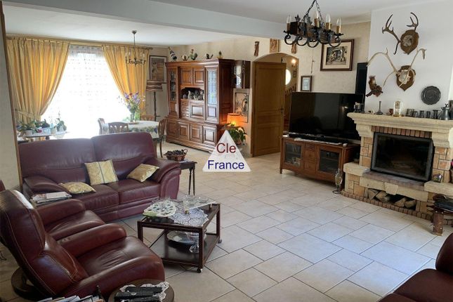 Property for sale in Courtisols, Champagne-Ardenne, 51460, France