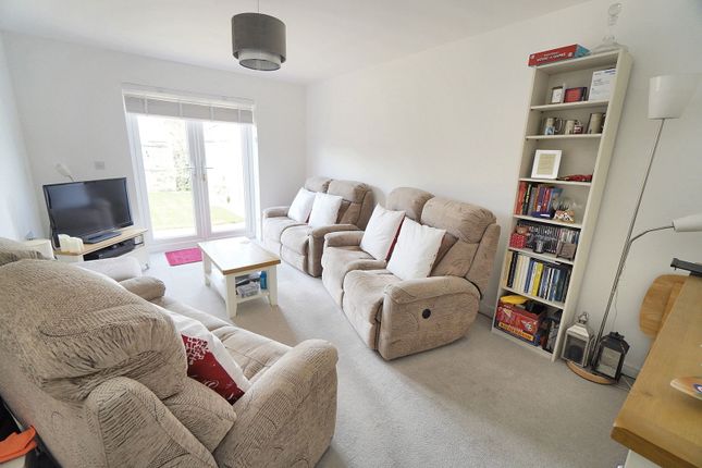 5, Cattermole Way, Thorpe-Le-Soken photo 4