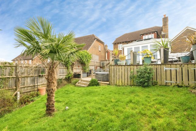 6, Rosemary Gardens, Etchingham photo 4