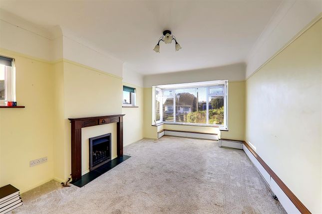 13, Church Close, Lancing photo 3