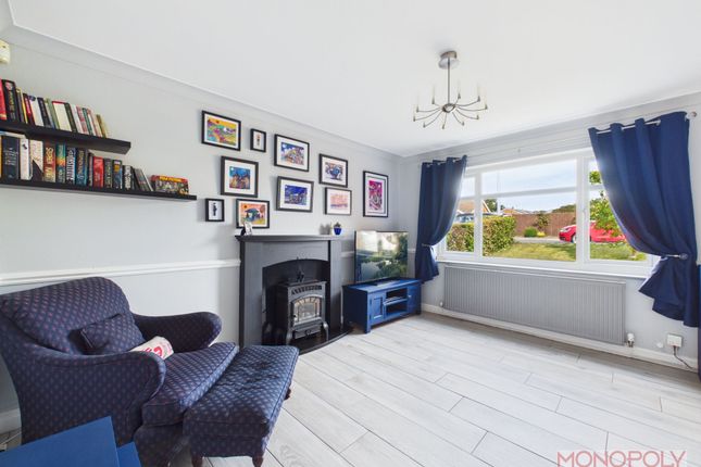 9 Linden Grove, Wrexham photo 4